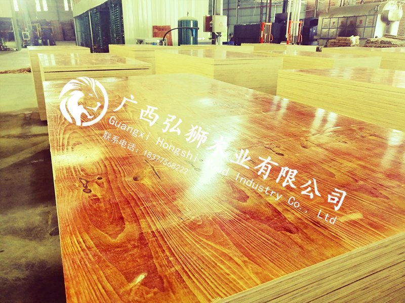 如何鑒別建筑模板的質(zhì)量好壞